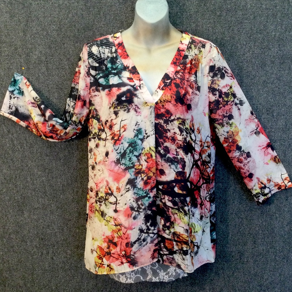 A.N.A. Smooth poly pullover 3/4 sleeve Hi-Lo BLOUSE.  V neck. Shirred shoulders